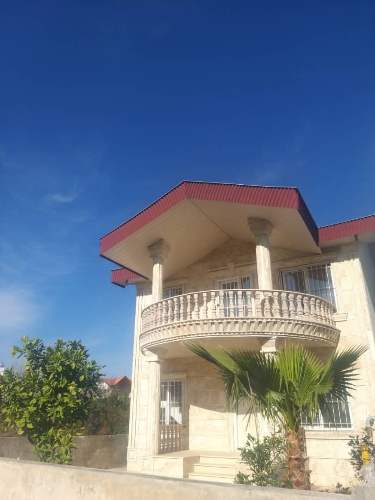 فروش 205 متر ویلا 3 خوابه زیربنا 200 متر در لتینگان نوشهر