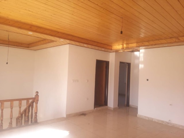 فروش 205 متر ویلا 3 خوابه زیربنا 200 متر در لتینگان نوشهر